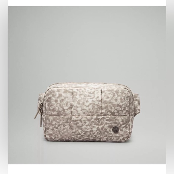 lululemon athletica Handbags - NWT LULULEMON Quilted Grid Belt Bag 1.5L Lined Leopard White Opal Carbon Dust